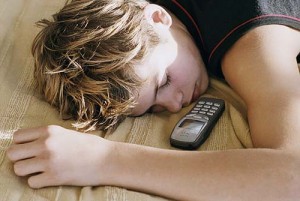 Cuánto necesitan dormir los adolescentes